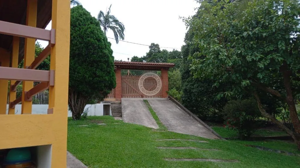 Casa para Venda em São Roque, Vila Darcy Penteado (Mailasqui), 3 dormitórios, 3 banheiros, 5 vagas