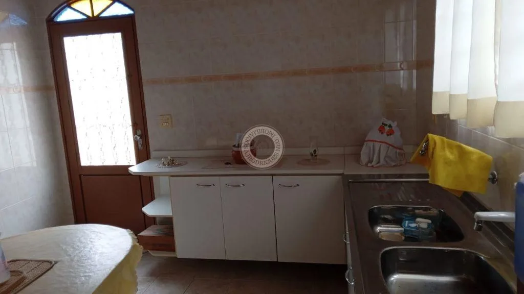 Casa para Venda em São Roque, Vila Darcy Penteado (Mailasqui), 3 dormitórios, 3 banheiros, 5 vagas