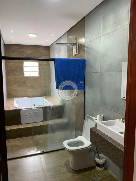 Casa para Venda em Mairinque, Jardim dos Ipes, 3 dormitórios, 2 suítes, 5 banheiros, 3 vagas