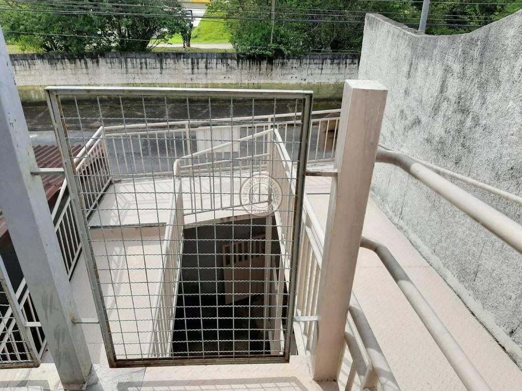 Casa para Venda em São Roque, Jardim Esther, 3 dormitórios, 1 suíte, 2 banheiros, 2 vagas