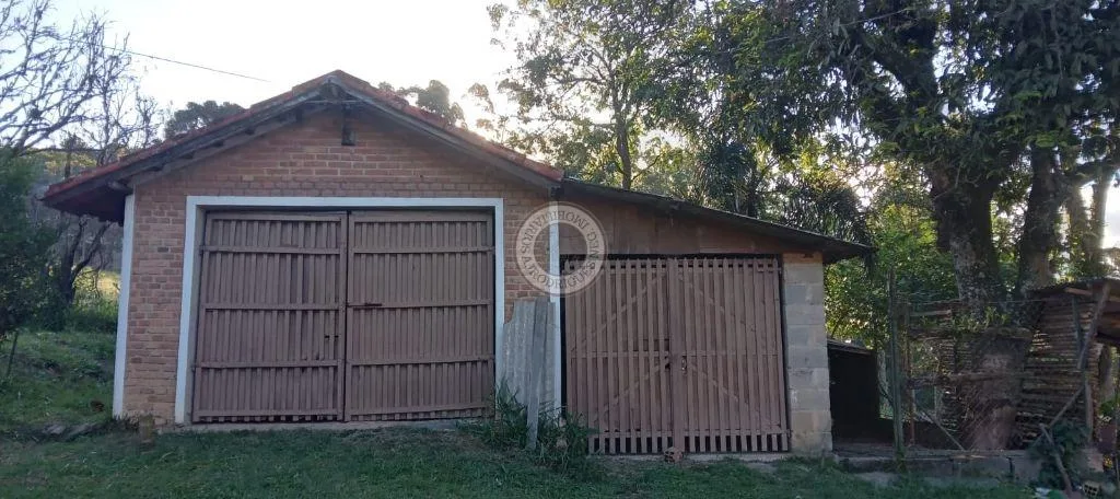Casa para Venda em São Roque, Vila Darcy Penteado (Mailasqui), 2 dormitórios, 1 banheiro, 1 vaga