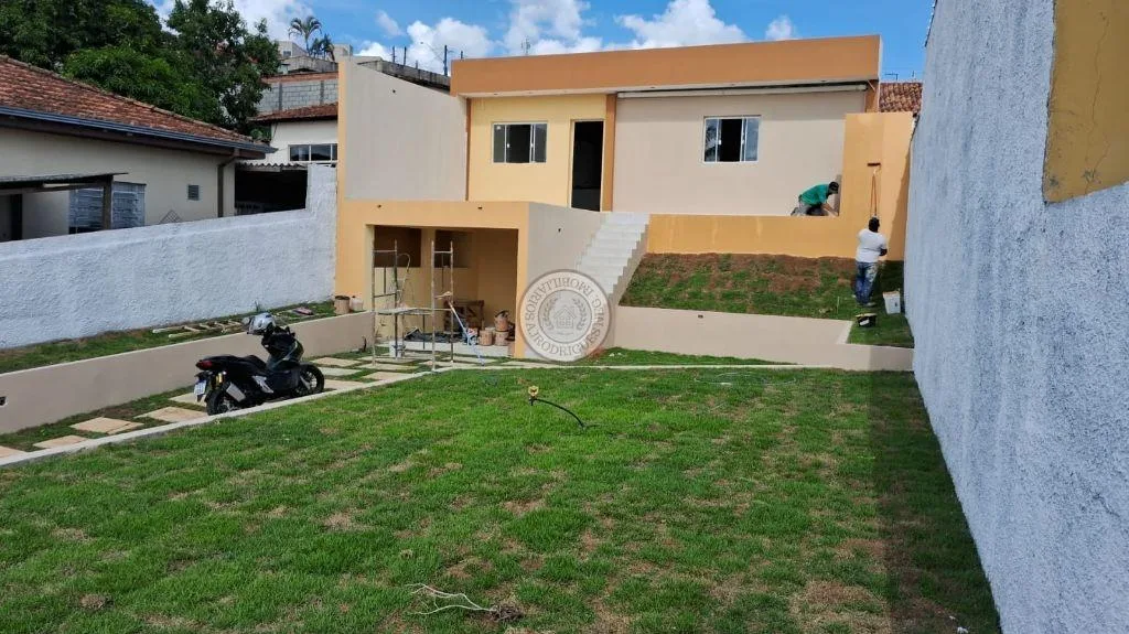 Casa para Venda em São Roque, Jardim Villaça, 2 dormitórios, 1 suíte, 2 banheiros, 3 vagas