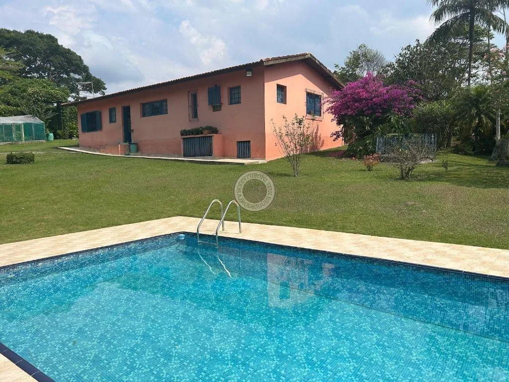 Casa para Venda em São Roque, Vila Darcy Penteado (Mailasqui), 3 dormitórios, 2 suítes, 3 banheiros, 8 vagas