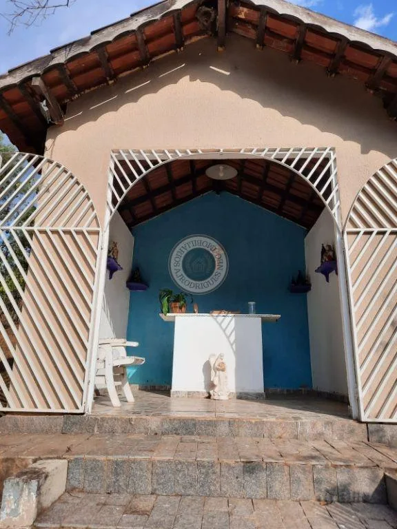Casa para Venda em São Roque, Recanto das Acácias, 4 dormitórios, 2 suítes, 3 banheiros, 15 vagas