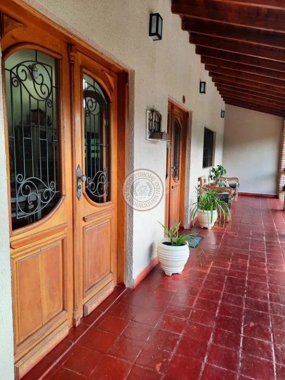 Casa para Venda em São Roque, Recanto das Acácias, 4 dormitórios, 2 suítes, 3 banheiros, 15 vagas