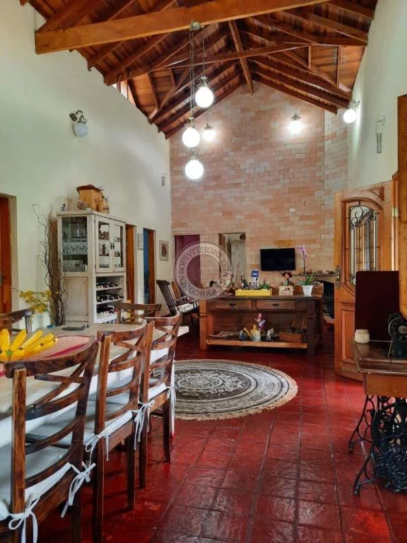 Casa para Venda em São Roque, Recanto das Acácias, 4 dormitórios, 2 suítes, 3 banheiros, 15 vagas