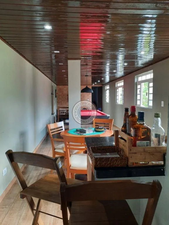 Casa para Venda em São Roque, Recanto das Acácias, 4 dormitórios, 2 suítes, 3 banheiros, 15 vagas
