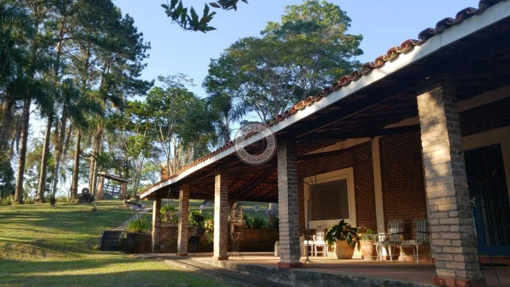 Casa para Venda em São Roque, Pavão (Canguera), 3 dormitórios, 2 suítes, 3 banheiros, 4 vagas