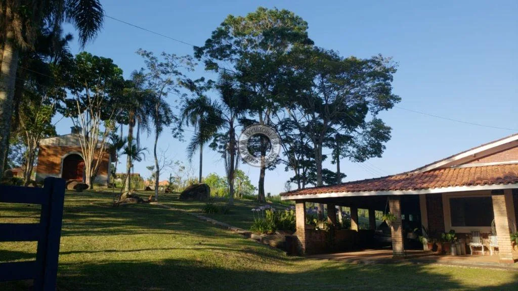 Casa para Venda em São Roque, Pavão (Canguera), 3 dormitórios, 2 suítes, 3 banheiros, 4 vagas
