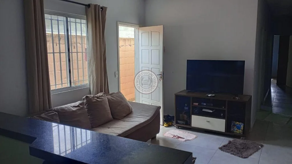 Casa para Venda em São Roque, Vila Vilma (Mailasqui), 2 dormitórios, 1 banheiro, 2 vagas