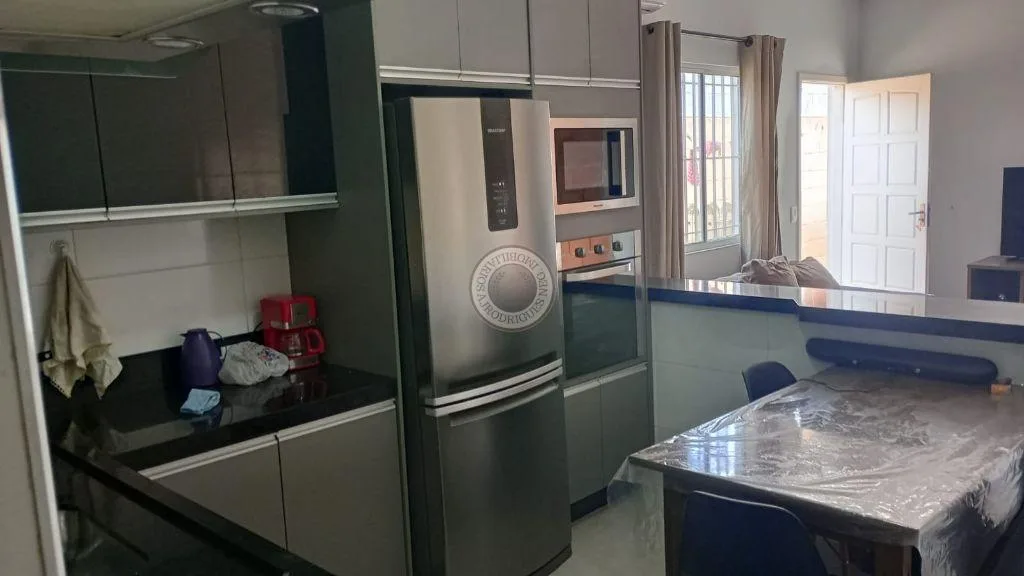 Casa para Venda em São Roque, Vila Vilma (Mailasqui), 2 dormitórios, 1 banheiro, 2 vagas