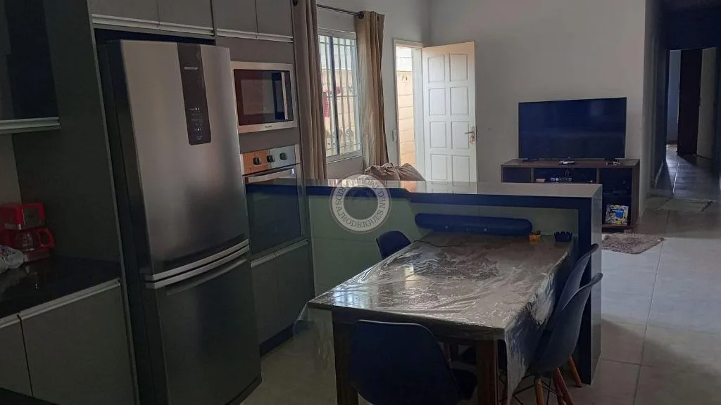 Casa para Venda em São Roque, Vila Vilma (Mailasqui), 2 dormitórios, 1 banheiro, 2 vagas