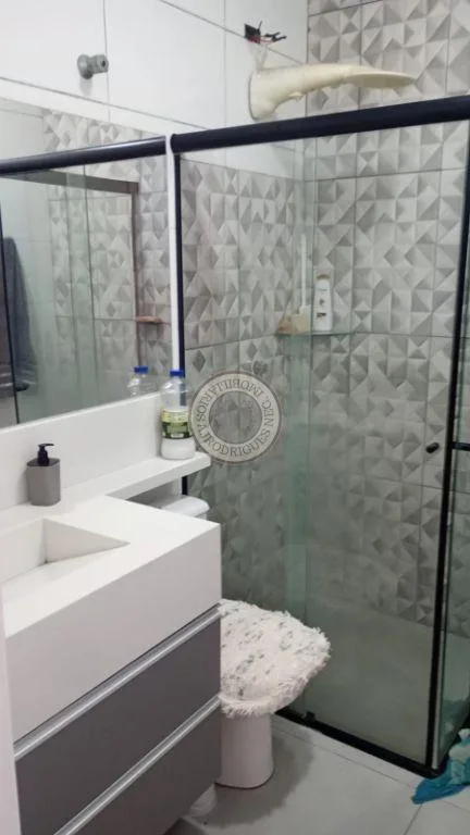 Casa para Venda em São Roque, Vila Vilma (Mailasqui), 2 dormitórios, 1 banheiro, 2 vagas