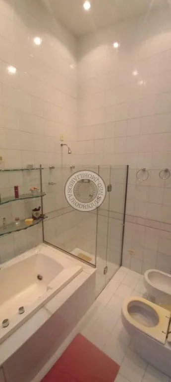 Casa para Venda em São Roque, Caete (Mailasqui), 3 dormitórios, 3 suítes, 7 banheiros, 6 vagas