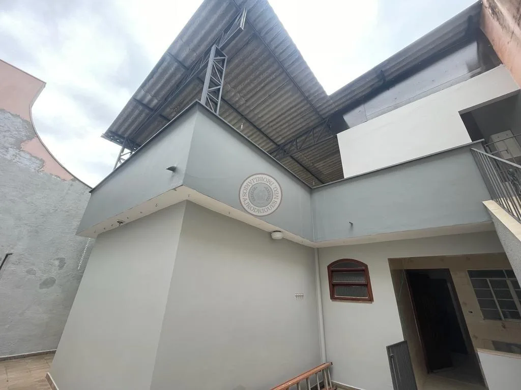 Sobrado para Venda em São Roque, Jardim Boa Vista, 3 dormitórios, 1 suíte, 2 banheiros, 2 vagas