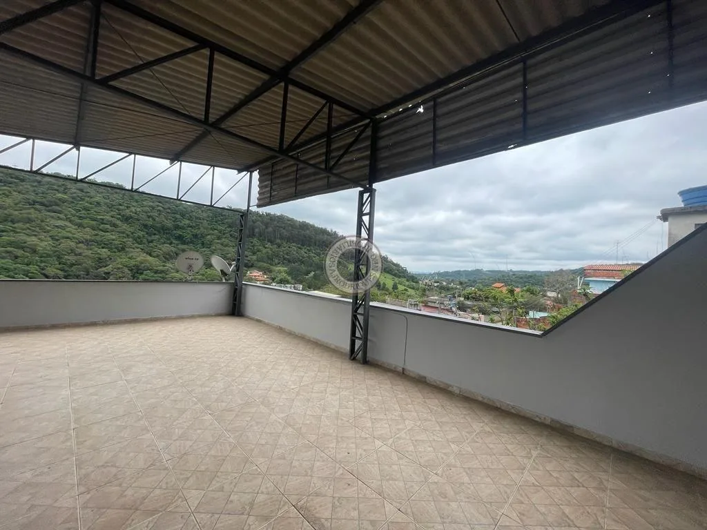 Sobrado para Venda em São Roque, Jardim Boa Vista, 3 dormitórios, 1 suíte, 2 banheiros, 2 vagas
