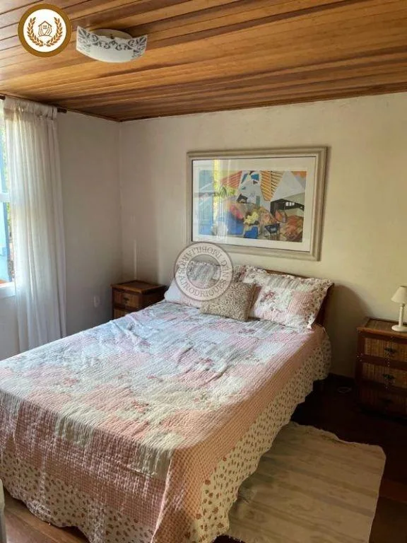 Casa para Venda em São Roque, Caete (Mailasqui), 4 dormitórios, 3 suítes, 4 banheiros
