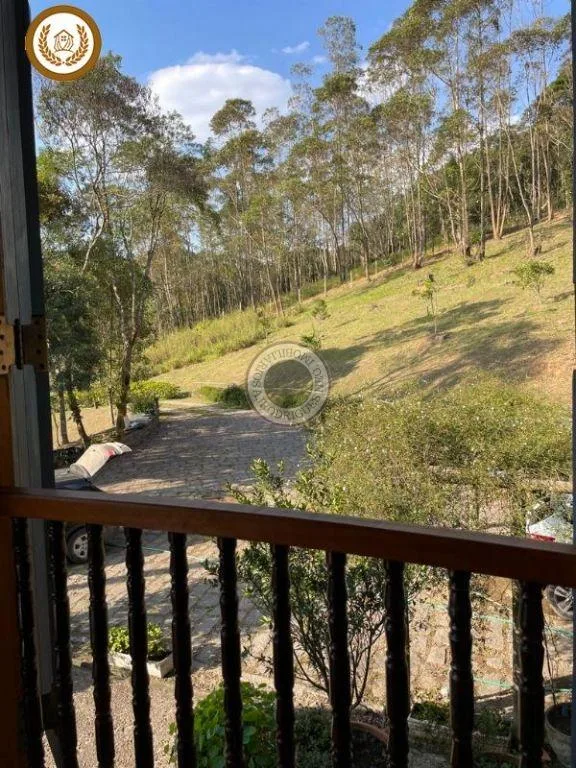 Casa para Venda em São Roque, Caete (Mailasqui), 4 dormitórios, 3 suítes, 4 banheiros
