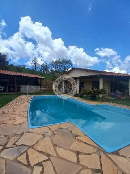 Casa para Venda em São Roque, Recanto das Acácias, 3 dormitórios, 1 suíte, 2 banheiros, 4 vagas