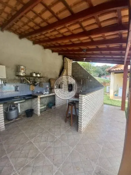 Casa para Venda em São Roque, Recanto das Acácias, 3 dormitórios, 1 suíte, 2 banheiros, 4 vagas