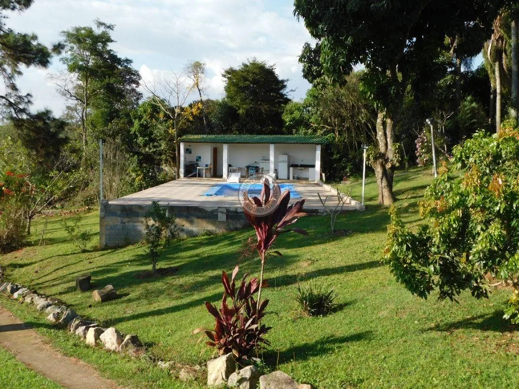 Casa para Venda em São Roque, Recanto das Acácias, 2 dormitórios, 1 banheiro, 2 vagas