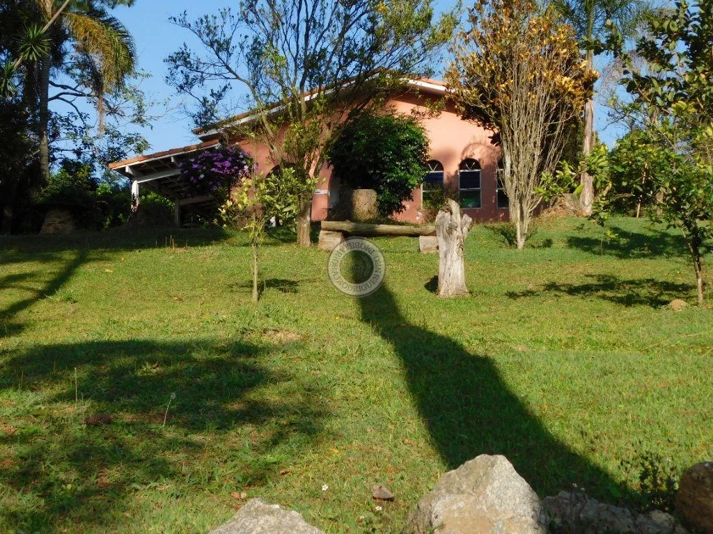 Casa para Venda em São Roque, Recanto das Acácias, 2 dormitórios, 1 banheiro, 2 vagas