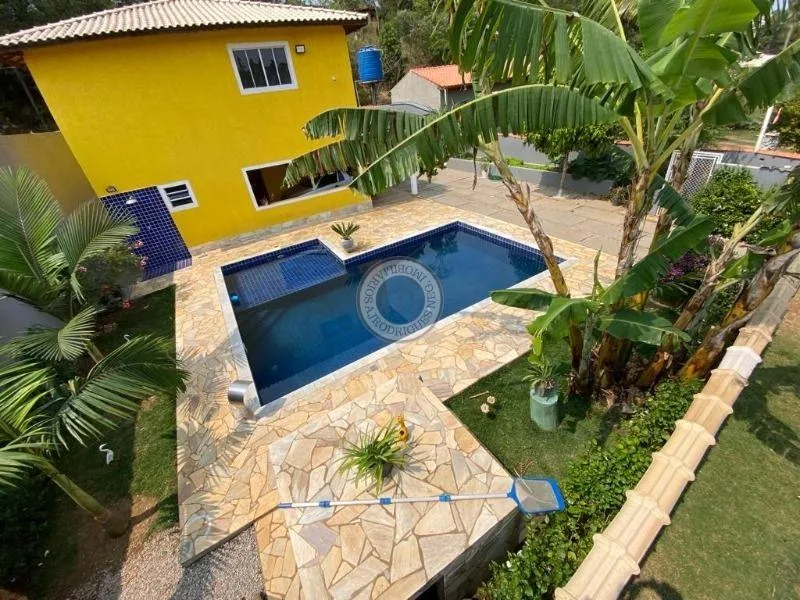 Casa para Venda em Mairinque, Dona Catarina, 3 dormitórios, 1 suíte, 4 banheiros