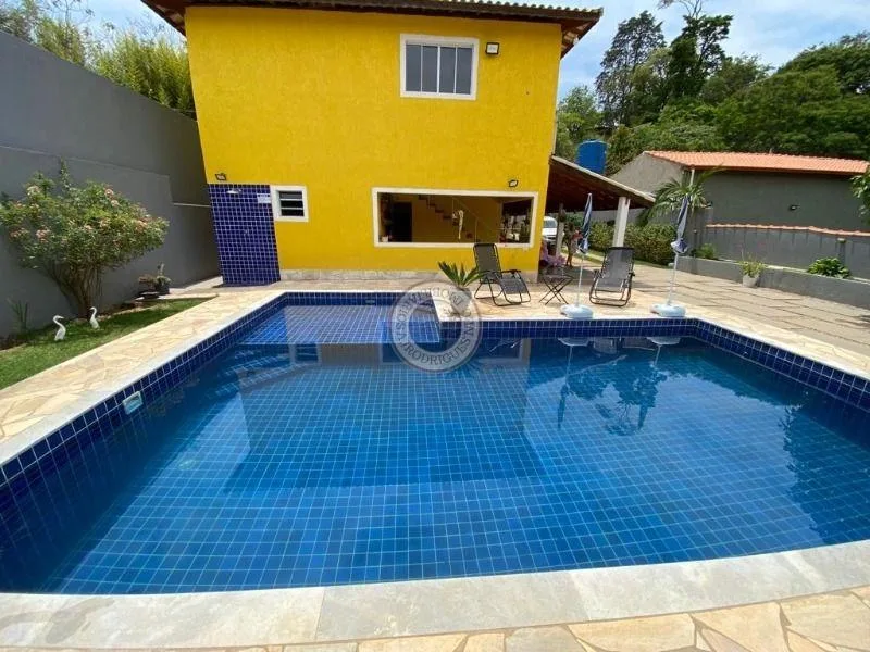 Casa para Venda em Mairinque, Dona Catarina, 3 dormitórios, 1 suíte, 4 banheiros
