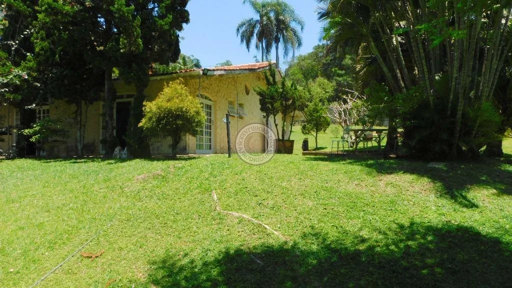 Casa para Venda em São Roque, Vila Darcy Penteado (Mailasqui), 3 dormitórios, 1 suíte, 2 banheiros, 10 vagas