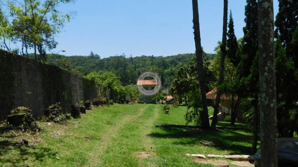 Casa para Venda em São Roque, Vila Darcy Penteado (Mailasqui), 3 dormitórios, 1 suíte, 2 banheiros, 10 vagas
