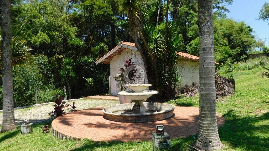 Casa para Venda em São Roque, Vila Darcy Penteado (Mailasqui), 3 dormitórios, 1 suíte, 2 banheiros, 10 vagas