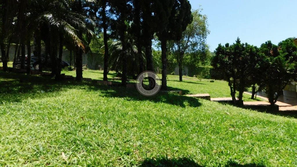 Casa para Venda em São Roque, Vila Darcy Penteado (Mailasqui), 3 dormitórios, 1 suíte, 2 banheiros, 10 vagas