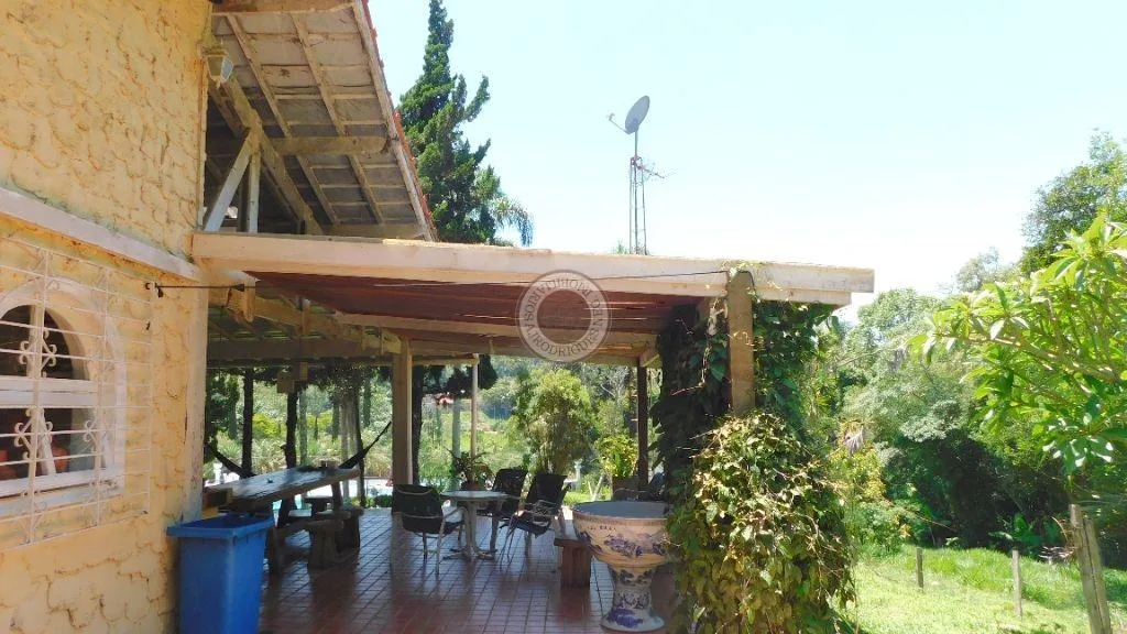 Casa para Venda em São Roque, Vila Darcy Penteado (Mailasqui), 3 dormitórios, 1 suíte, 2 banheiros, 10 vagas