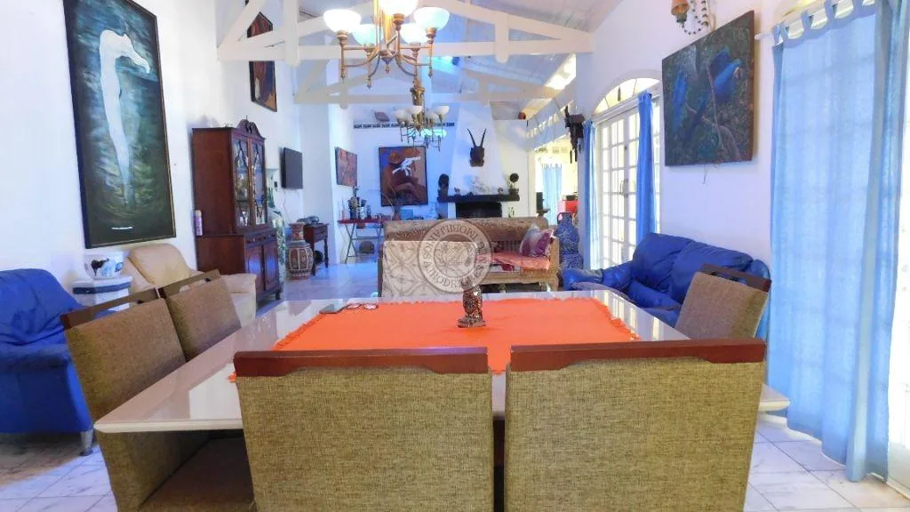 Casa para Venda em São Roque, Vila Darcy Penteado (Mailasqui), 3 dormitórios, 1 suíte, 2 banheiros, 10 vagas