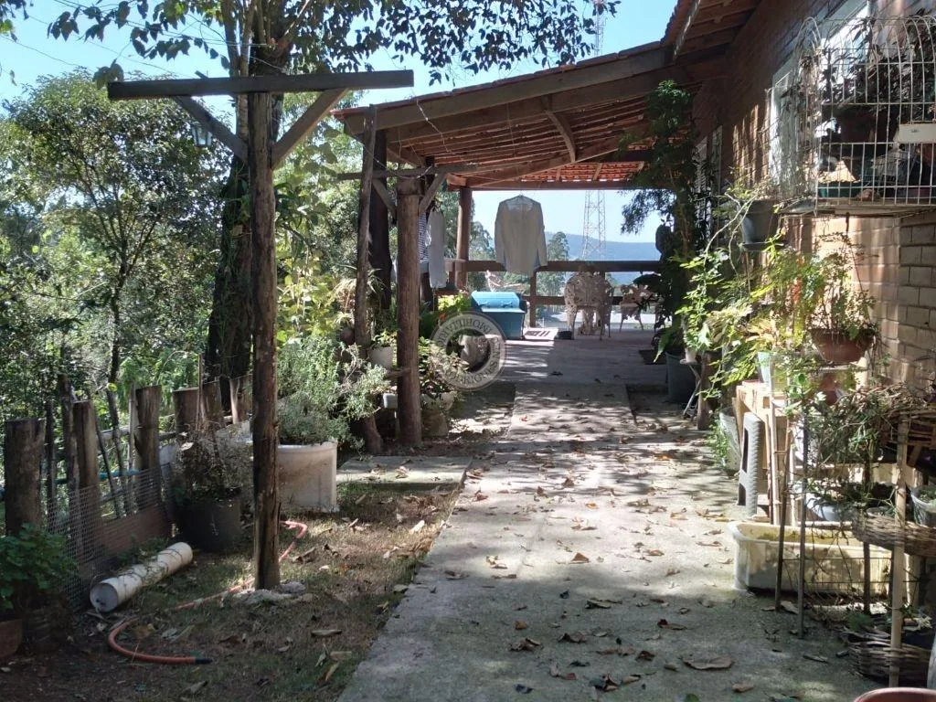 Casa para Venda em São Roque, Jardim Suíça Paulista, 3 dormitórios, 1 suíte, 3 banheiros, 2 vagas