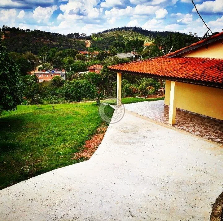 Casa para Venda em Alumínio, Colina Verde, 3 dormitórios, 2 banheiros
