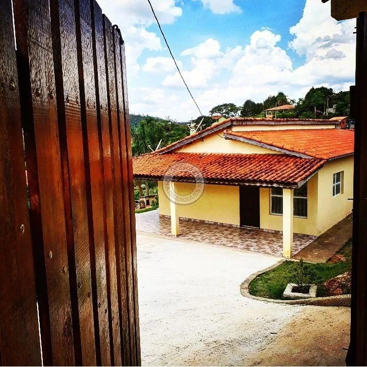 Casa para Venda em Alumínio, Colina Verde, 3 dormitórios, 2 banheiros