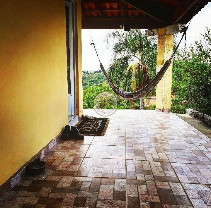 Casa para Venda em Alumínio, Colina Verde, 3 dormitórios, 2 banheiros