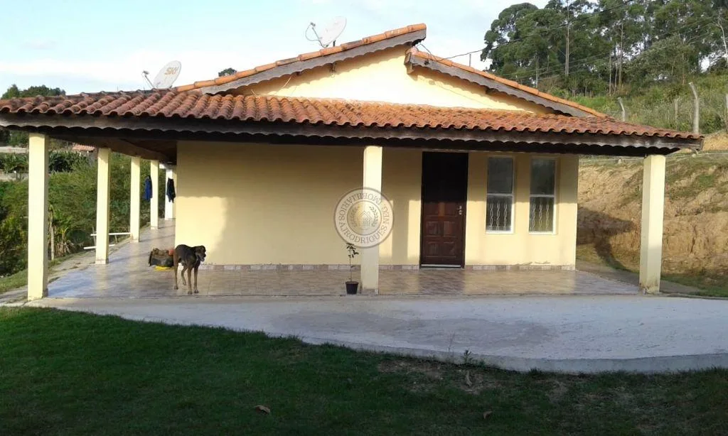 Casa para Venda em Alumínio, Colina Verde, 3 dormitórios, 2 banheiros