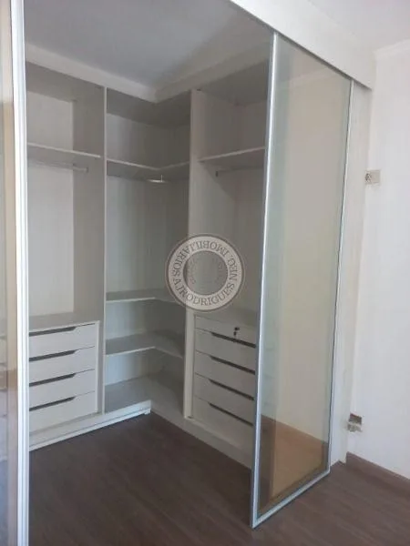 Apartamento para Venda em São Roque, Jardim Brasil, 3 dormitórios, 1 suíte, 2 banheiros, 2 vagas
