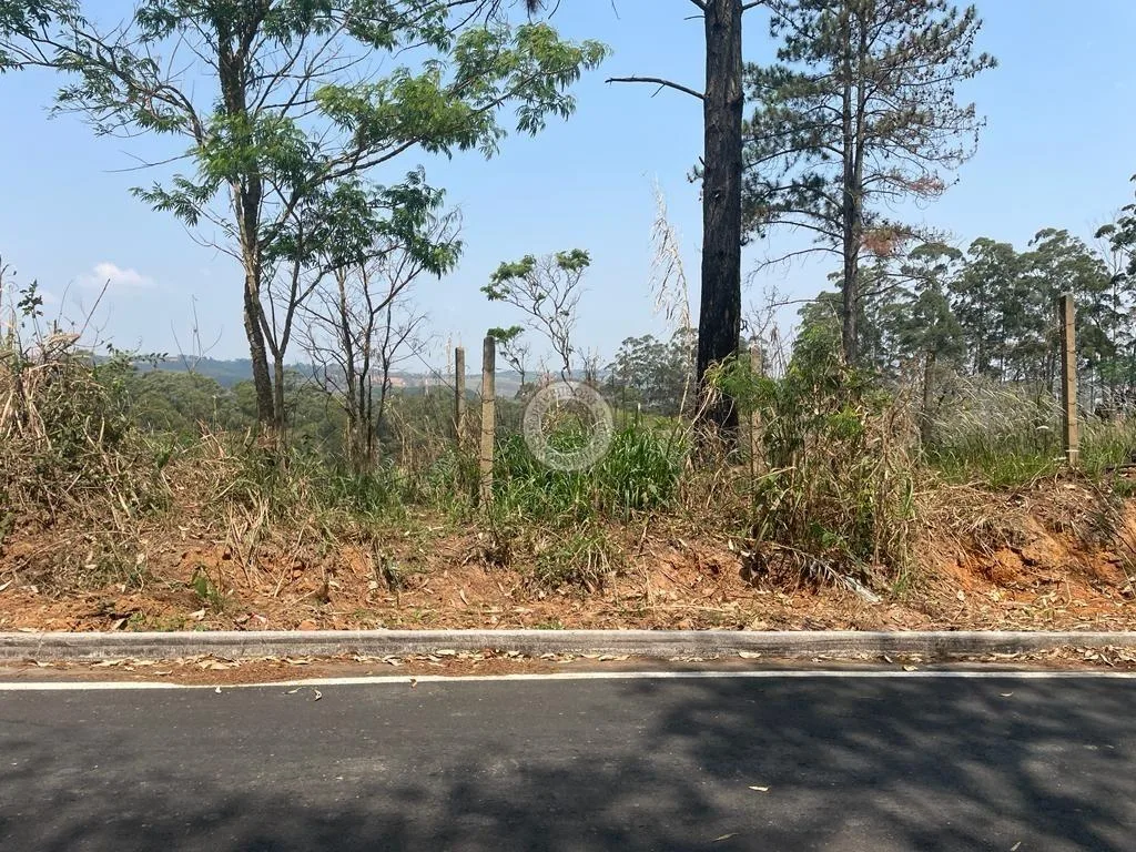 Terreno para Venda em São Roque, Taboão
