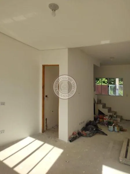 Sobrado para Venda em Mairinque, Marmeleiro, 2 dormitórios, 2 suítes, 2 banheiros, 1 vaga