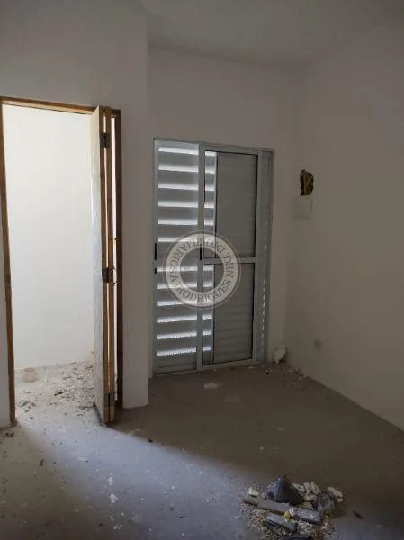 Sobrado para Venda em Mairinque, Marmeleiro, 2 dormitórios, 2 suítes, 2 banheiros, 1 vaga