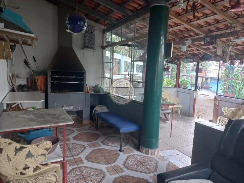 Casa para Venda em São Roque, Planalto Verde, 3 dormitórios, 1 suíte, 3 banheiros, 2 vagas