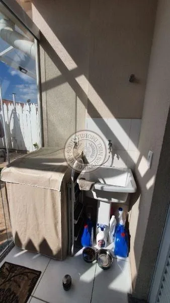 Condomínio Fechado para Venda em São Roque, Taboão, 3 dormitórios, 1 suíte, 3 banheiros, 2 vagas
