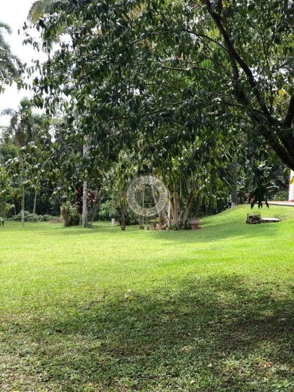 Casa para Venda em São Roque, do Carmo (Canguera), 2 dormitórios, 2 suítes, 4 banheiros, 20 vagas