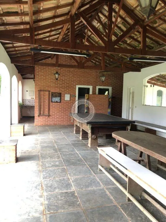 Casa para Venda em São Roque, do Carmo (Canguera), 2 dormitórios, 2 suítes, 4 banheiros, 20 vagas