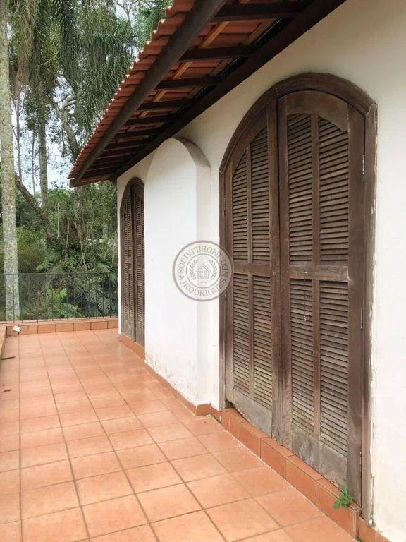 Casa para Venda em São Roque, do Carmo (Canguera), 2 dormitórios, 2 suítes, 4 banheiros, 20 vagas