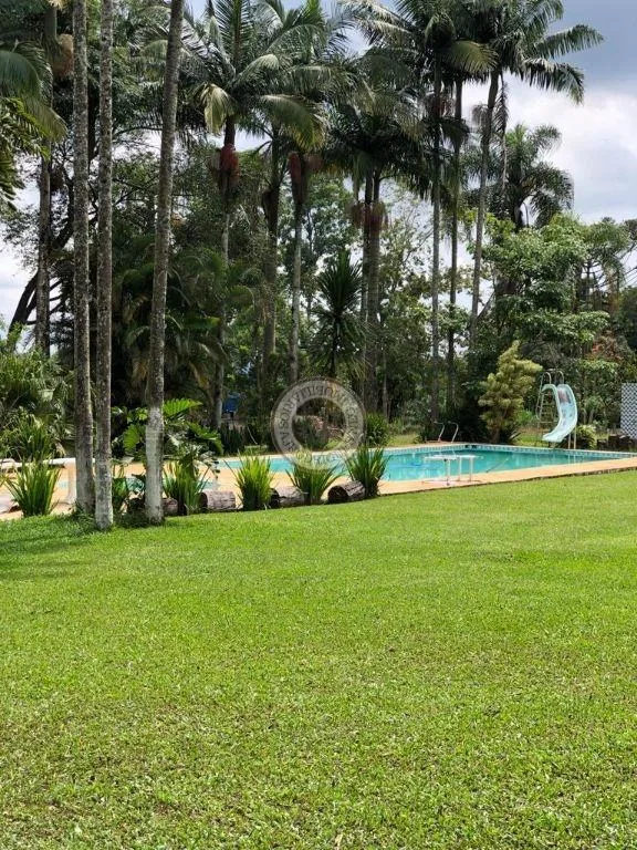Casa para Venda em São Roque, do Carmo (Canguera), 2 dormitórios, 2 suítes, 4 banheiros, 20 vagas
