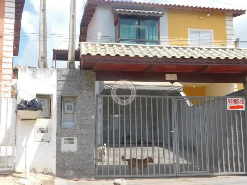 Sobrado para Venda em Mairinque, Renevile, 3 dormitórios, 1 suíte, 4 banheiros, 4 vagas